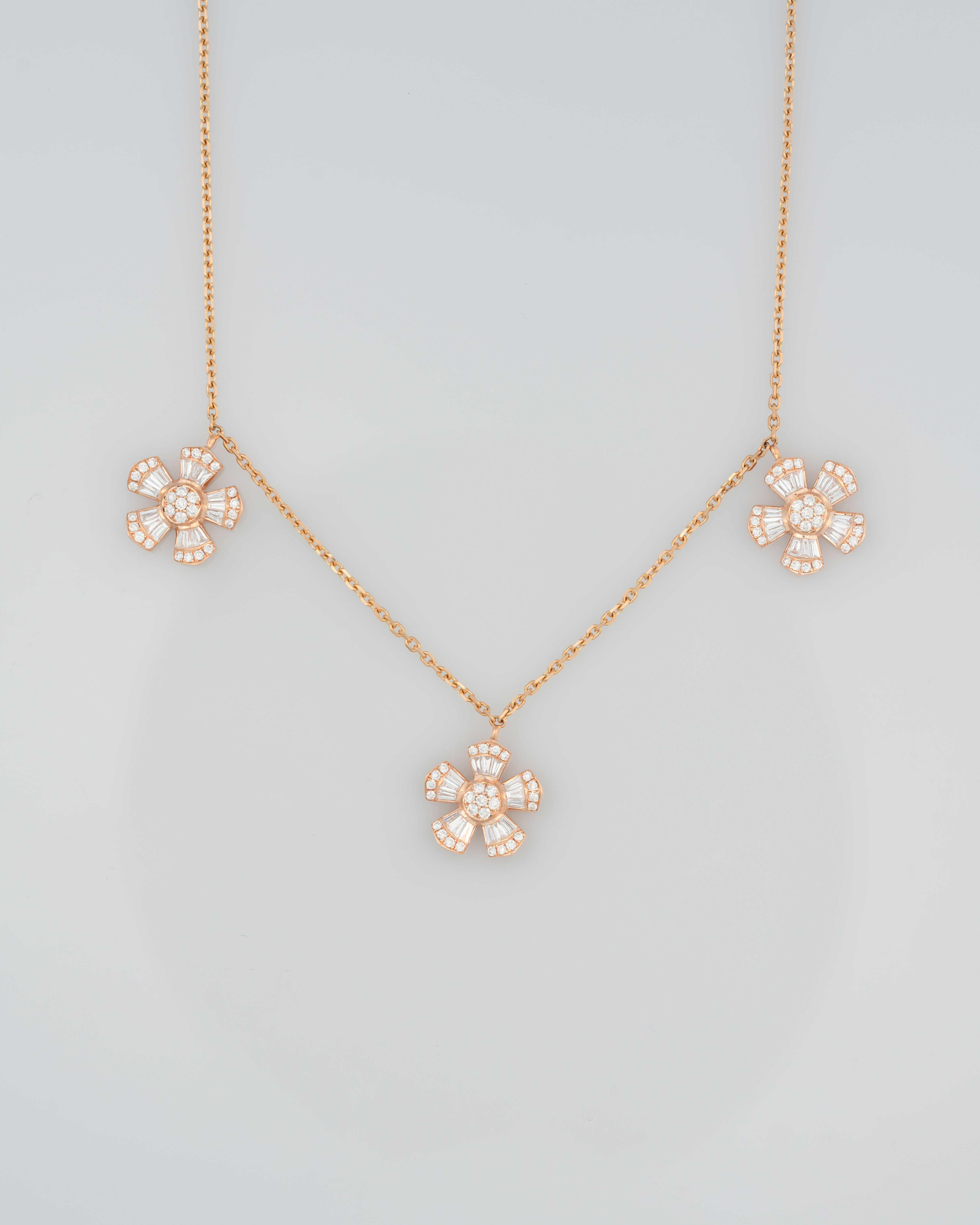 گردنبند رز گلد فلاور