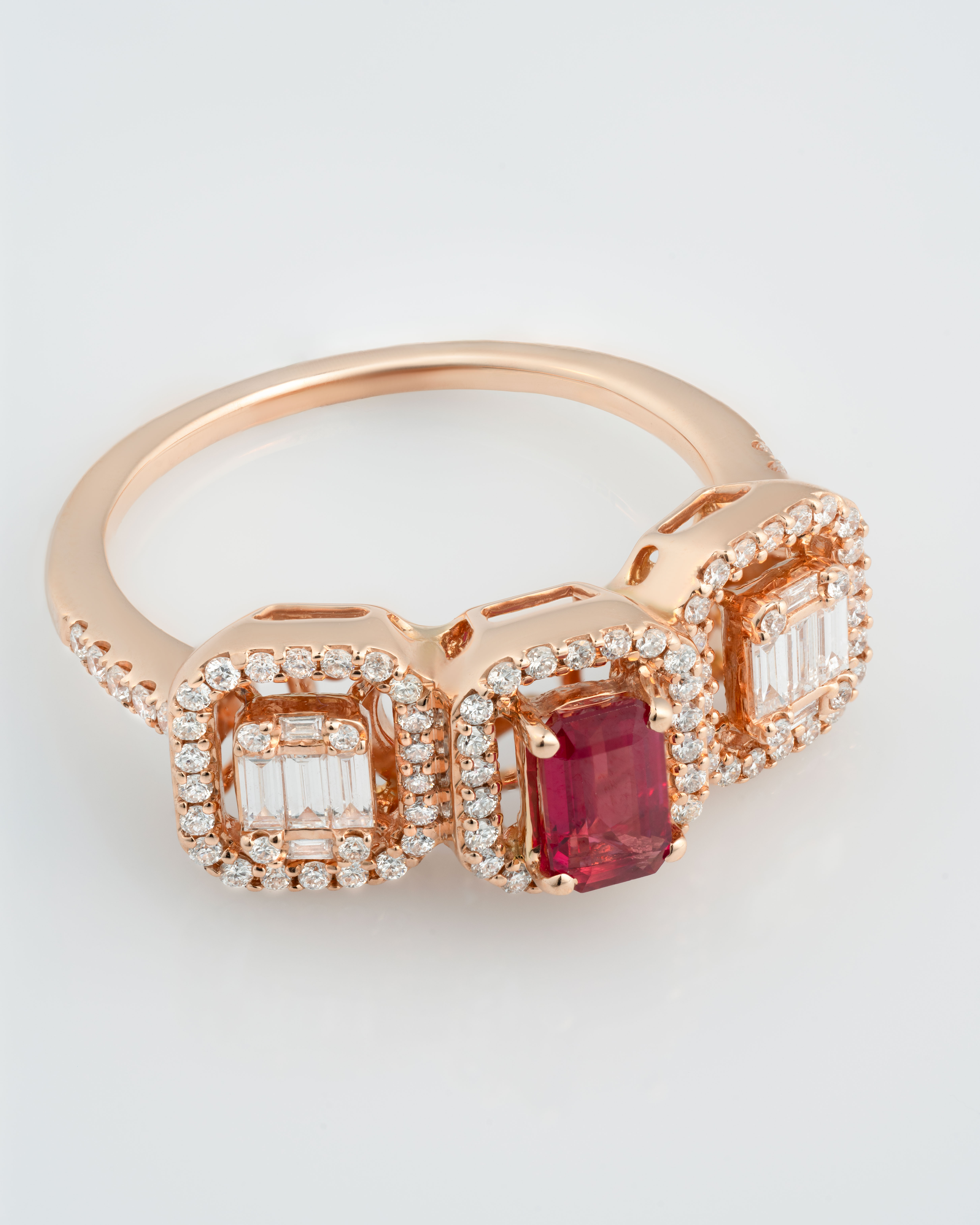 انگشتر یاقوت سرخ